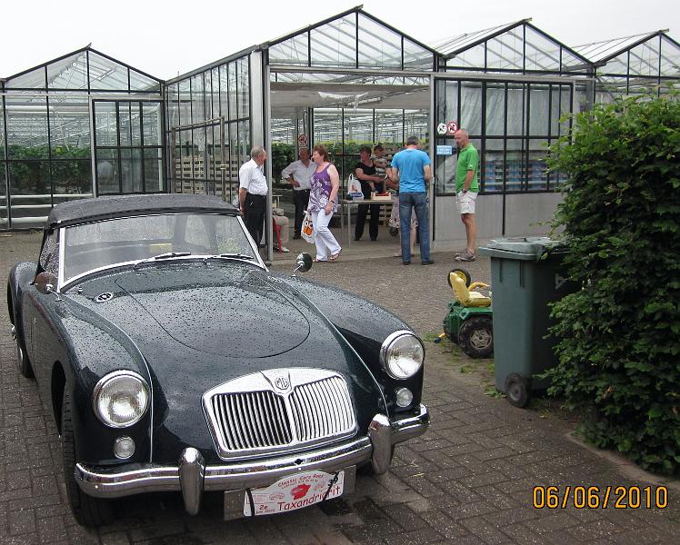 Bezoek aan de Fam. Krijnen, deze streek is bekend voor de aardbeienteelt en wat smaakte ze goed (122).JPG